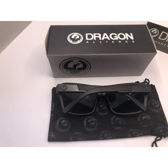 New Dragon Sunglasses Set - Picture 4 of 5